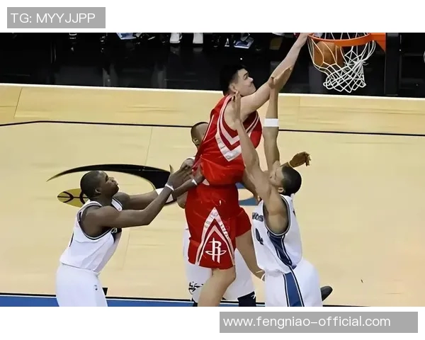 皇马队姚明的传奇故事如何影响篮球与足球的交融发展